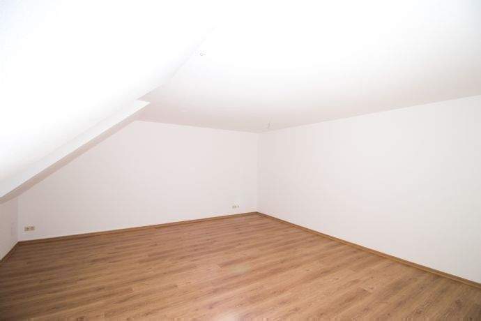 Etagenwohnung Wriezen - 3 Zimmer, 100 m&sup2;, 700&euro; | Angebot:26686538