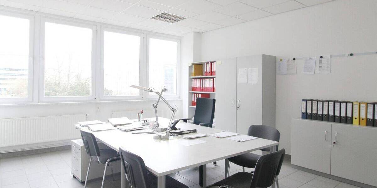 Gewerbeobjekt Rostock Kröpeliner Tor-Vorstadt - 6 Zimmer, 218 m&sup2;, 1.650&euro; | Angebot:26310038