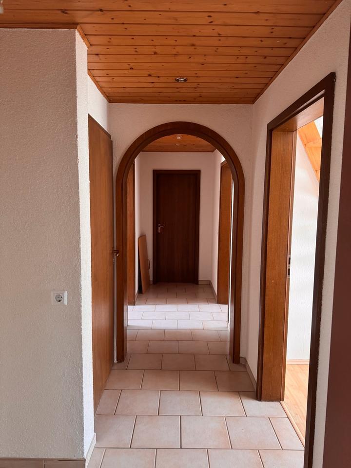 2,5 Zimmer Wohnung Dachgeschoss