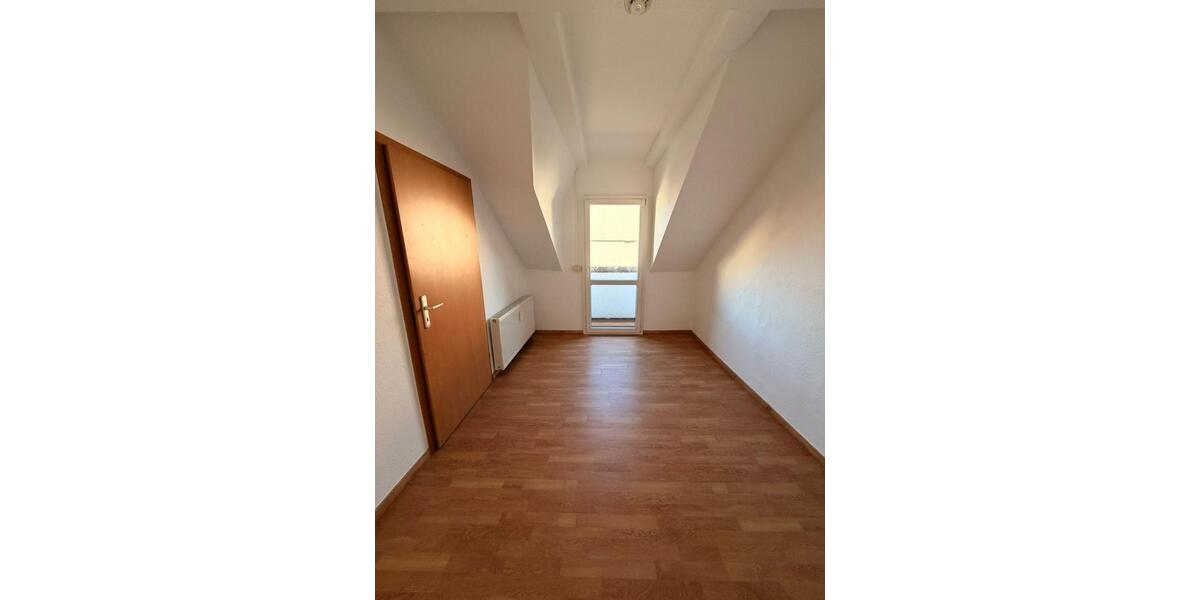 Dachgeschoßwohnung Arnstadt - 4 Zimmer, 65 m&sup2;, 520&euro; | Angebot:24613162
