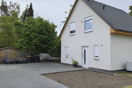 Haus Falkensee - 4 Zimmer, 90 m&sup2;, 1.620&euro; | Angebot:26731059