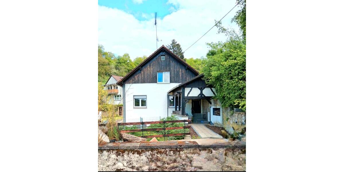 Mietwohnung in Meisenheim bitte per Email anfragen 5 zimmer