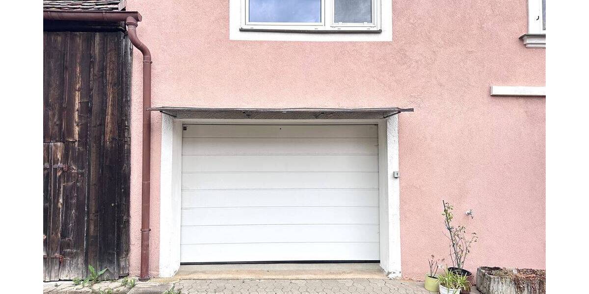 Einfamilienhaus Oberdachstetten - 8 Zimmer, 173 m&sup2;, 1.200&euro; | Angebot:26657158