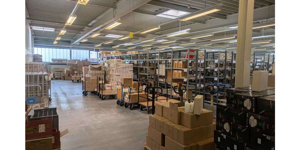 Halle in Esslingen 4.180 € 710 m² zimmer