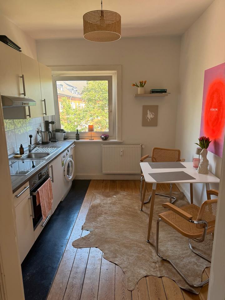 Untermiete für schöne 2-Zimmer-Wohnung in Winterhude Jan - Mrz 26