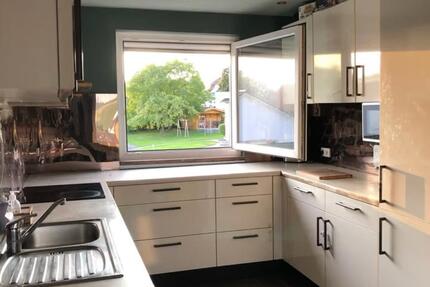 Wie ein Haus: Wohnung, Dachterrasse Balkon Garten Garage Bestlage 6 zimmer