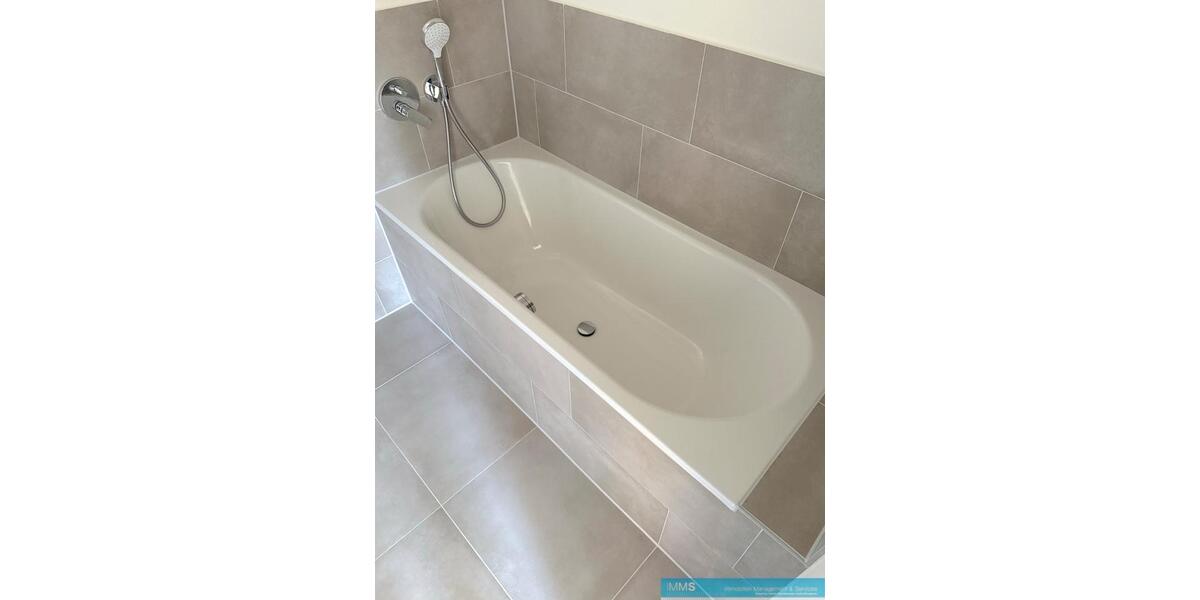 Dachgeschoßwohnung Berlin Treptow-Köpenick - 4 Zimmer, 123 m&sup2;, 2.300&euro; | Angebot:25418974