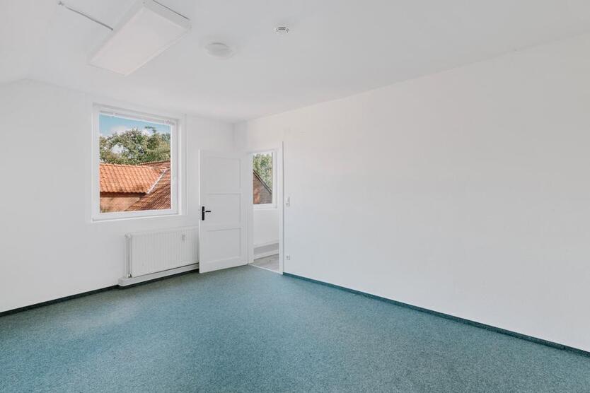 Wohnhaus mit 7 Zimmer