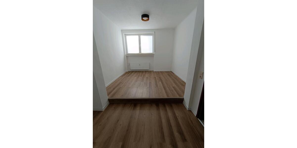 Erdgeschoßwohnung Dietzhölztal - 3 Zimmer, 87 m&sup2;, 600&euro; | Angebot:24314232