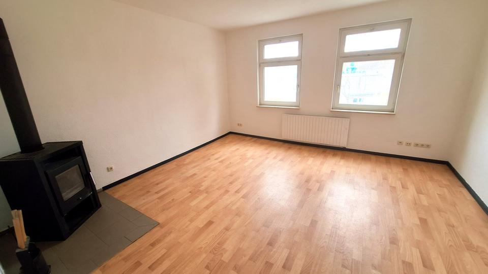 Erdgeschoßwohnung Floh-Seligenthal Seligenthal - 3 Zimmer, 68 m&sup2;, 450&euro; | Angebot:25971347
