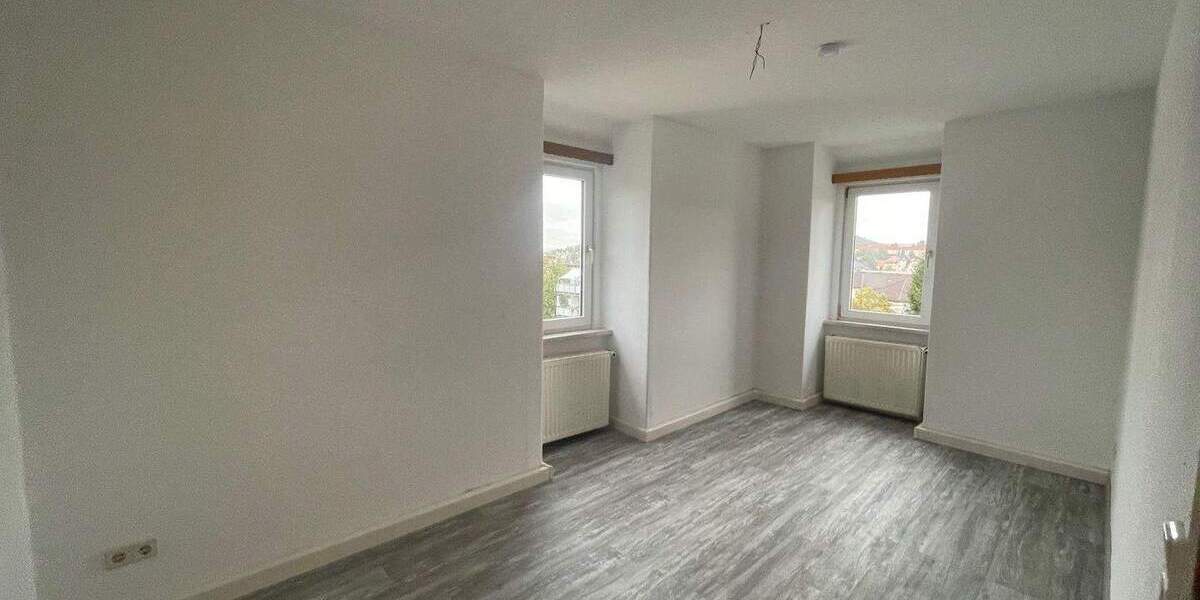 Etagenwohnung Aue - 4 Zimmer, 80 m&sup2;, 330&euro; | Angebot:25984873