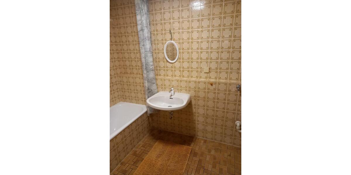 Etagenwohnung Ainring - 34 Zimmer, 69 m&sup2;, 620&euro; | Angebot:24802561