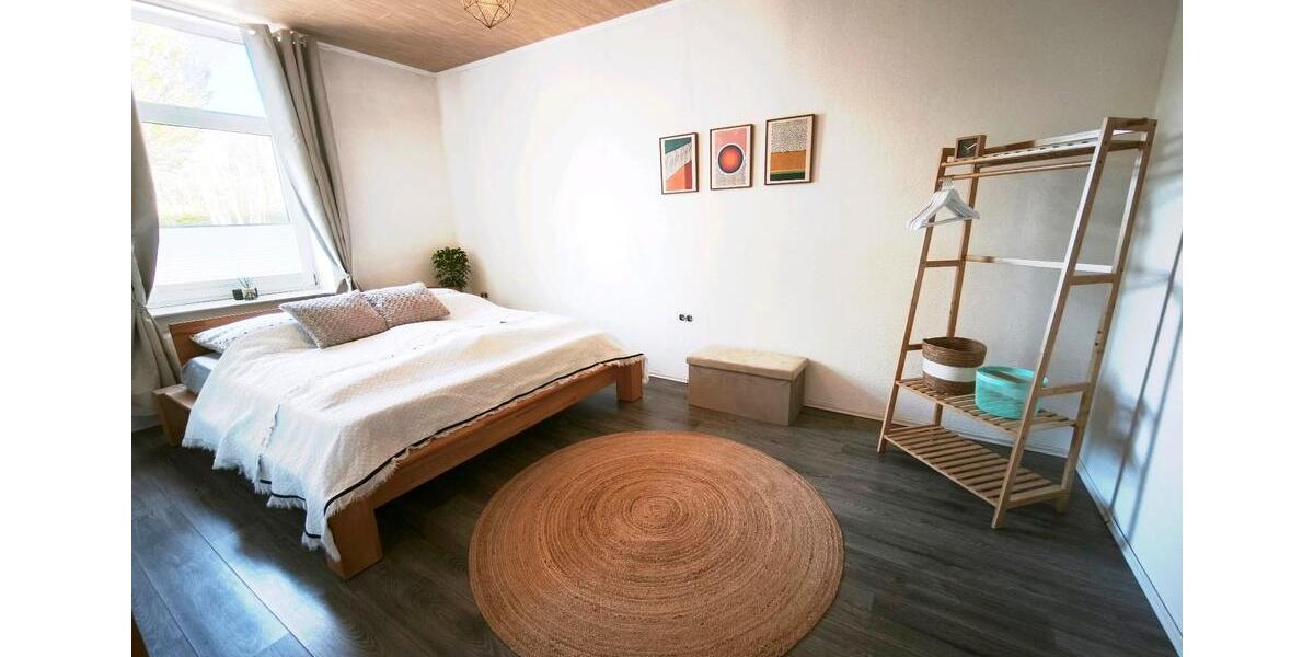 Wohnen auf Zeit Bockhorn - 2 Zimmer, 60 m&sup2;, 65&euro; | Angebot:26411375