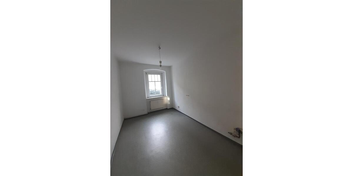 Erdgeschoßwohnung Löbau - 6 Zimmer, 52 m&sup2;, 260&euro; | Angebot:24629060