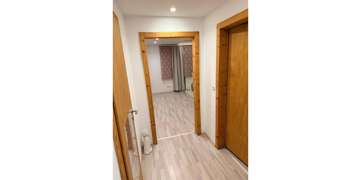 Doppelhaushälfte Garbsen - 3 Zimmer, 90 m&sup2;, 1.550&euro; | Angebot:24640306