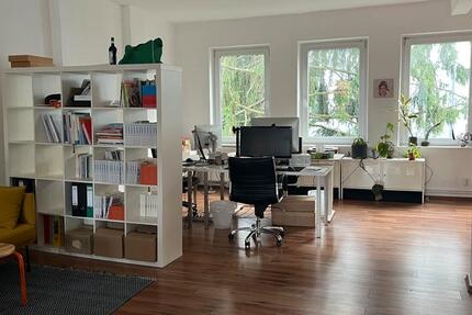 Arbeitsplatz Schreibtisch Büroplatz bei Hoheluftbrücke zimmer