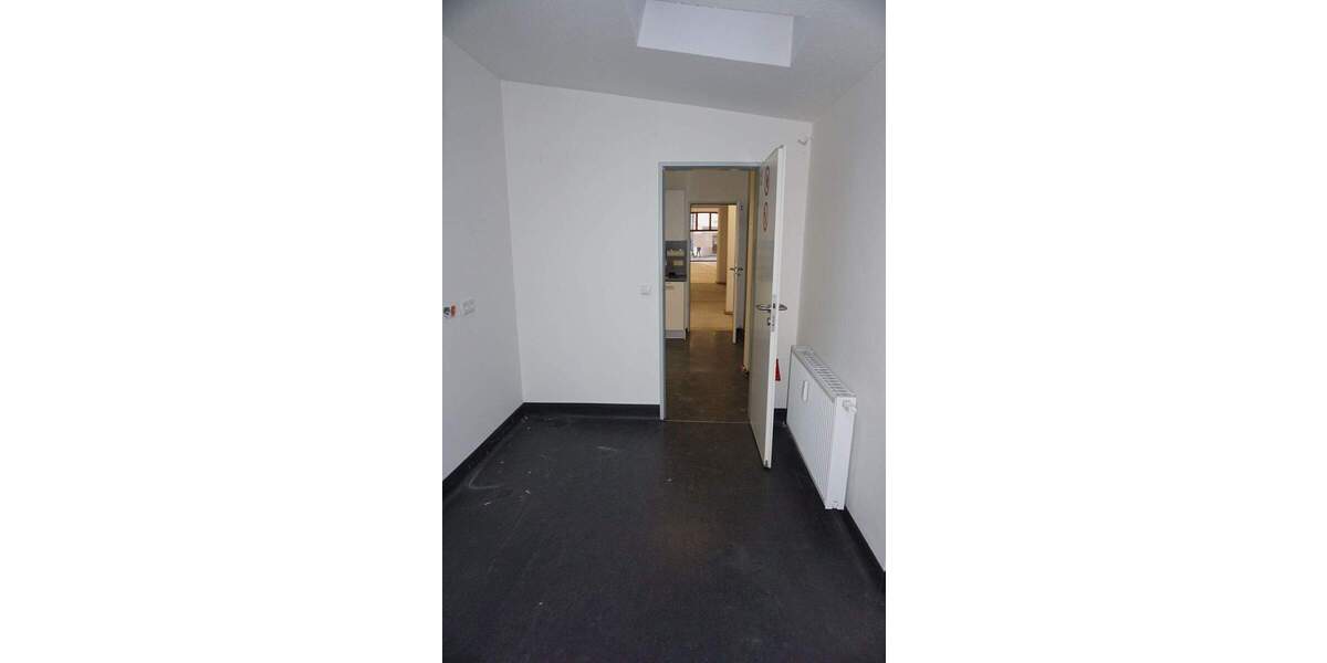 Ladenfläche 130m² in 1B-Lage , Am Sande in 21335 Lüneburg, Ladengeschäft, Einzelhandelsfläche , zzgl. 30m² Nebenflächen - sofort frei 1 zimmer