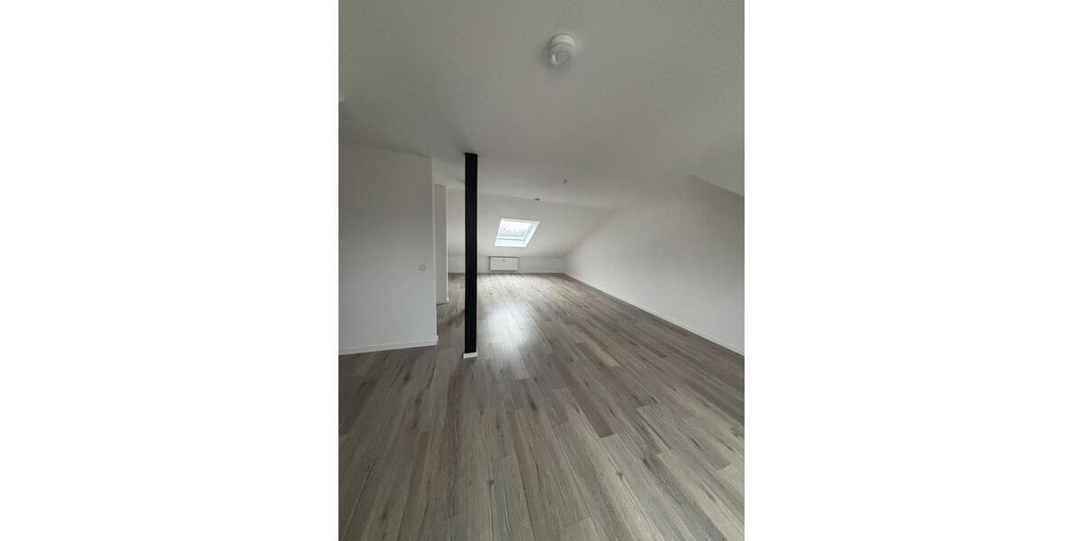 Dachgeschoßwohnung Troisdorf Altenrath - 1 Zimmer, 61 m&sup2;, 700&euro; | Angebot:23257677