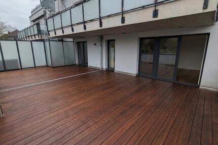Wohnung Hamburg Schnelsen - 4 Zimmer, 109 m&sup2;, 2.900&euro; | Angebot:26221481