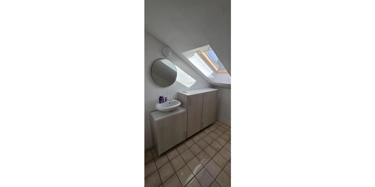 Dachgeschoßwohnung Emsbüren - 4 Zimmer, 125 m&sup2;, 770&euro; | Angebot:25974431