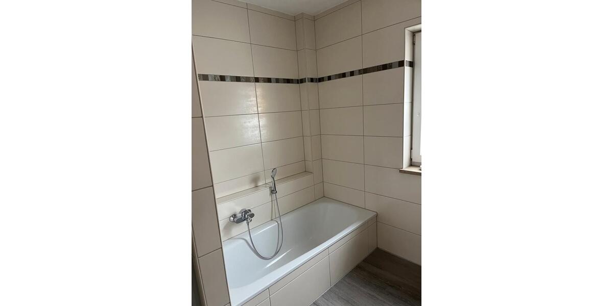 Erdgeschoßwohnung Abensberg - 1 Zimmer, 86 m&sup2;, 1.111&euro; | Angebot:26032318