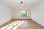 Etagenwohnung Stuttgart Bad Cannstatt - 4 Zimmer, 140 m&sup2;, 1.950&euro; | Angebot:26585778