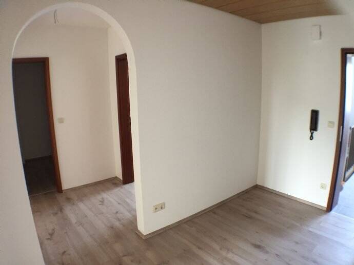 Etagenwohnung Heßdorf - 3 Zimmer, 89 m&sup2;, 890&euro; | Angebot:23852401