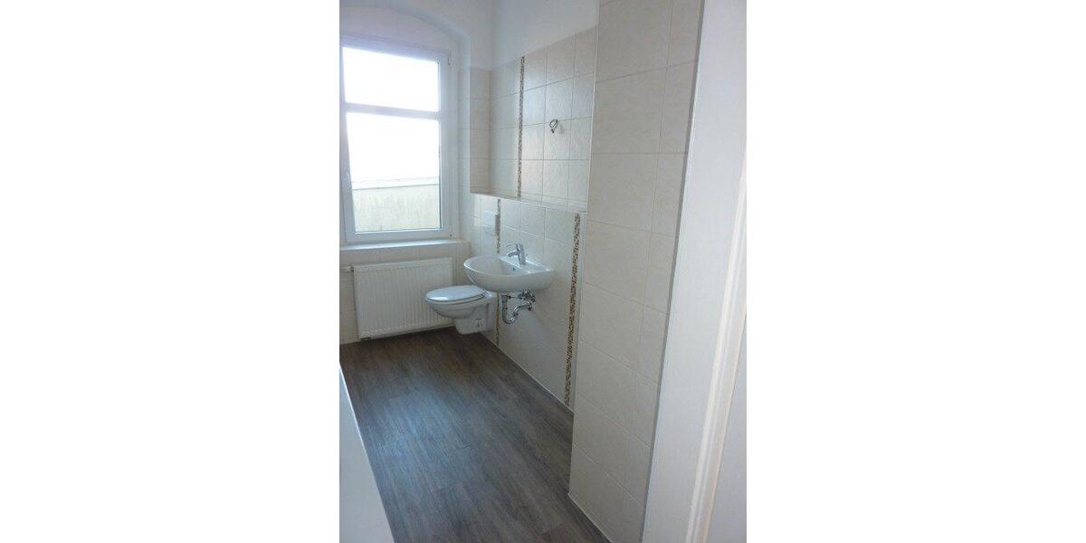 Etagenwohnung Hartha - 2 Zimmer, 55 m&sup2;, 302&euro; | Angebot:26124005