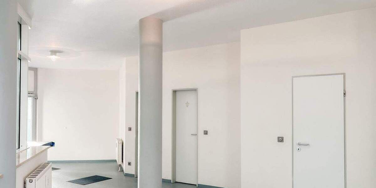 Gewerbeobjekt Stahnsdorf - 5 Zimmer, 253 m&sup2;, 2.406&euro; | Angebot:23956450