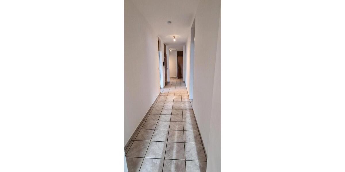 Etagenwohnung Ebermannstadt - 4 Zimmer, 108 m&sup2;, 880&euro; | Angebot:24983213