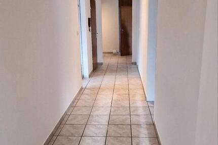 Wohnung Ebermannstadt - 4 Zimmer, 108 m&sup2;, 880&euro; | Angebot:24983213