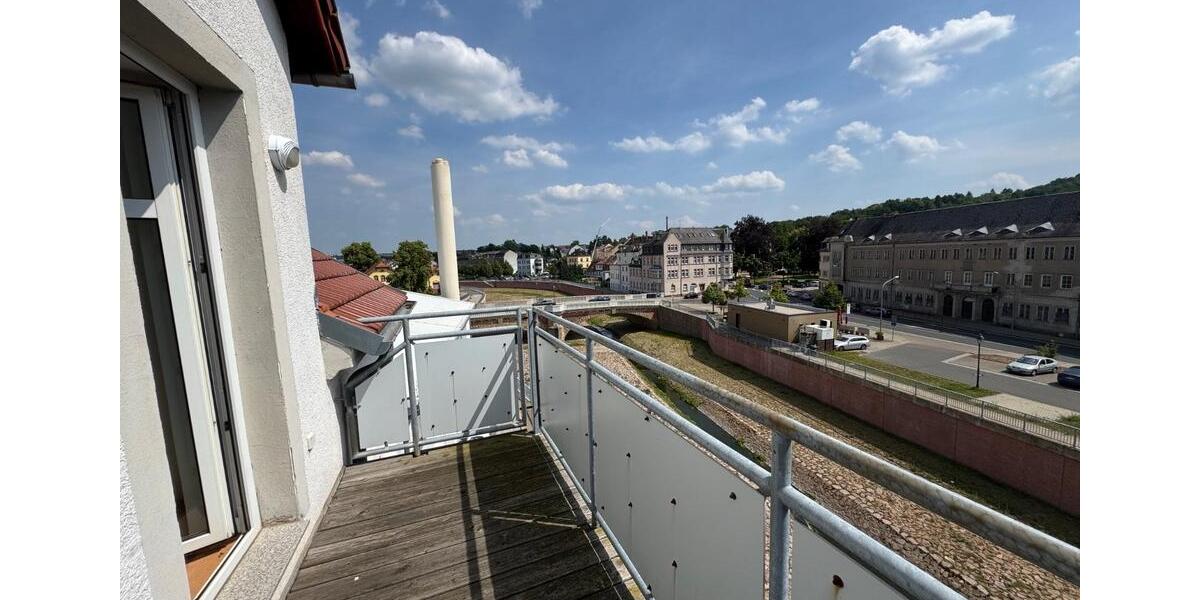 Dachgeschoßwohnung Döbeln - 2 Zimmer, 68 m&sup2;, 311&euro; | Angebot:22006596