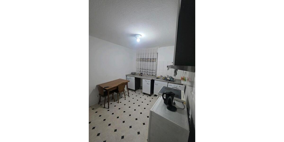 Etagenwohnung Höhr-Grenzhausen Grenzhausen - 5 Zimmer, 60 m&sup2;, 1.100&euro; | Angebot:24346384