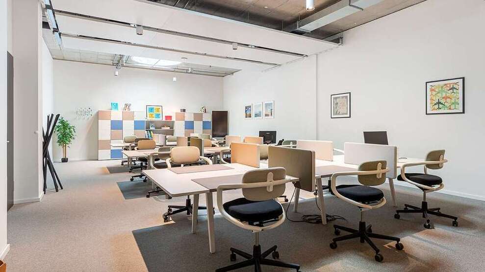 Büro in München 3.463 € 32 m²