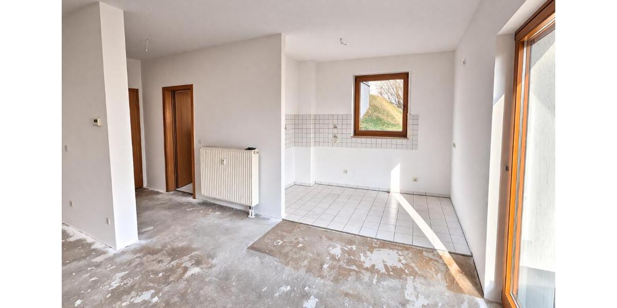 Erdgeschoßwohnung Hohenstein-Ernstthal Ernstthal - 2 Zimmer, 45 m&sup2;, 310&euro; | Angebot:25823881