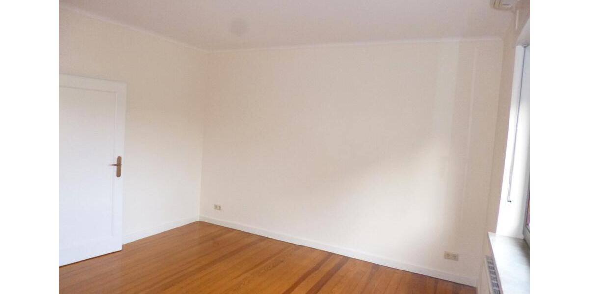 Erdgeschoßwohnung Völklingen - 2 Zimmer, 70 m&sup2;, 480&euro; | Angebot:26021101