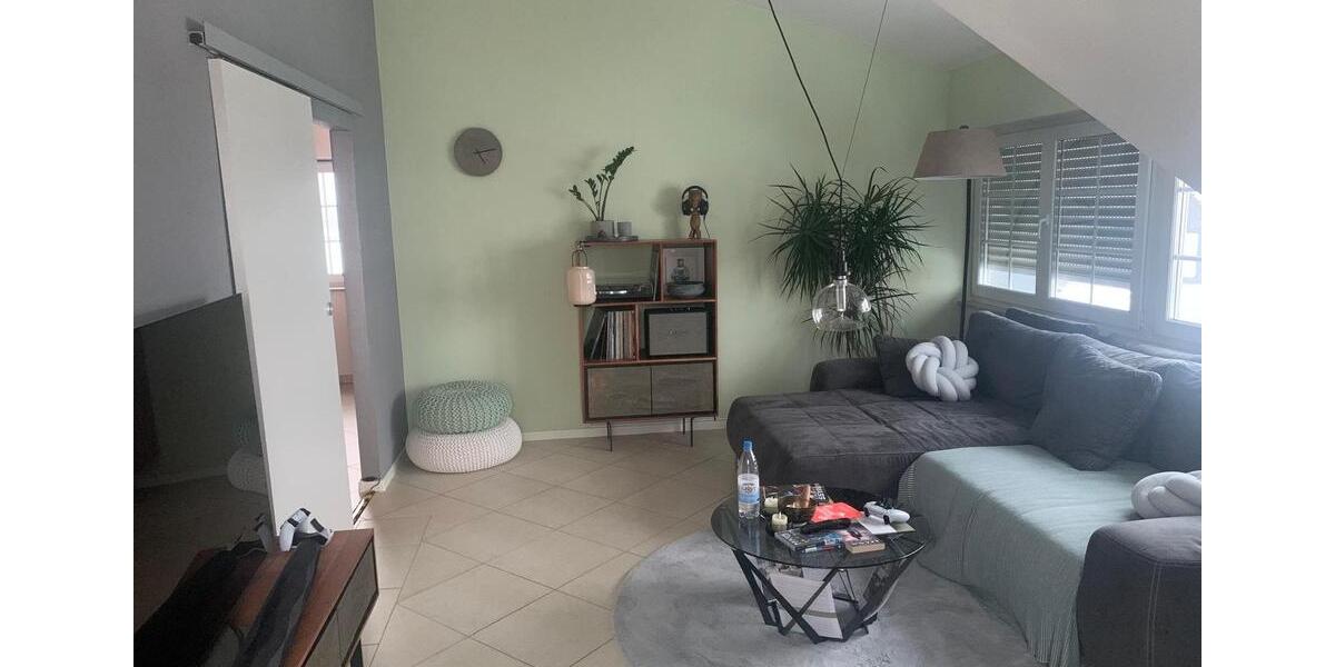 Dachgeschoßwohnung Overath - 2 Zimmer, 83 m&sup2;, 1.049&euro; | Angebot:24488192