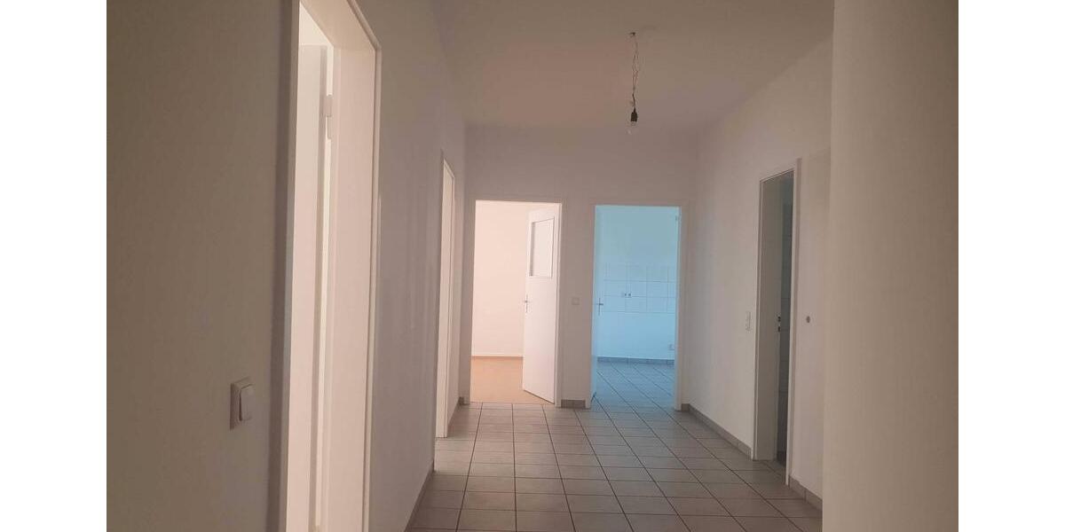 Etagenwohnung Köln Mülheim - 3 Zimmer, 94 m&sup2;, 1.285&euro; | Angebot:26440869