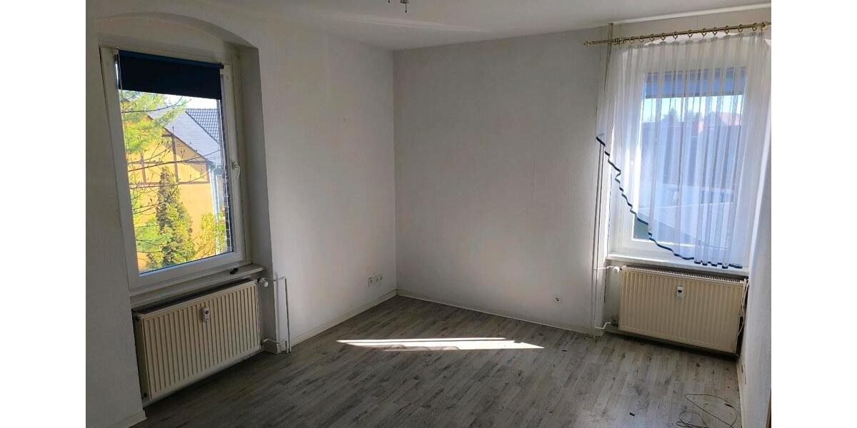 Etagenwohnung Allstedt - 3 Zimmer, 63 m&sup2;, 360&euro; | Angebot:26181683