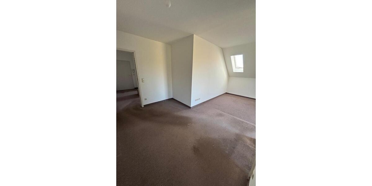 Dachgeschoßwohnung Hildburghausen - 2 Zimmer, 53 m&sup2;, 530&euro; | Angebot:26279344