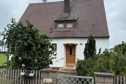 Einfamilienhaus mit Garten Terrasse Garage zum Vermieten zimmer