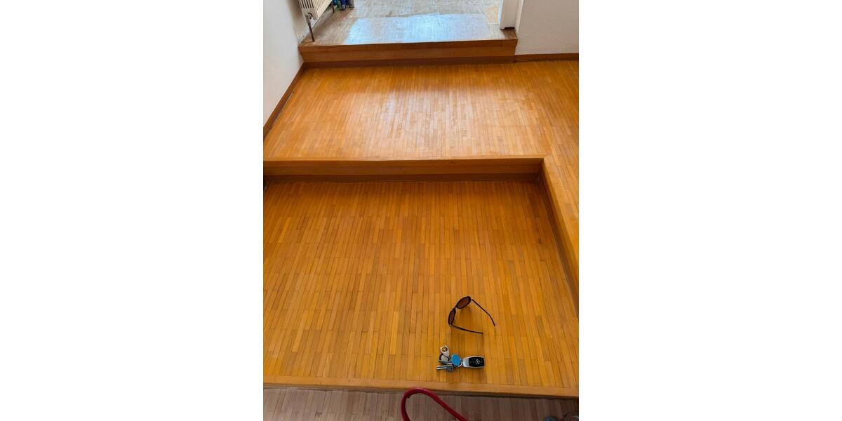 Ich biete eine charmante, lichtdurchflutete Maisonettewohnung in Kaiserslautern Mühlstrasse an. 3 zimmer