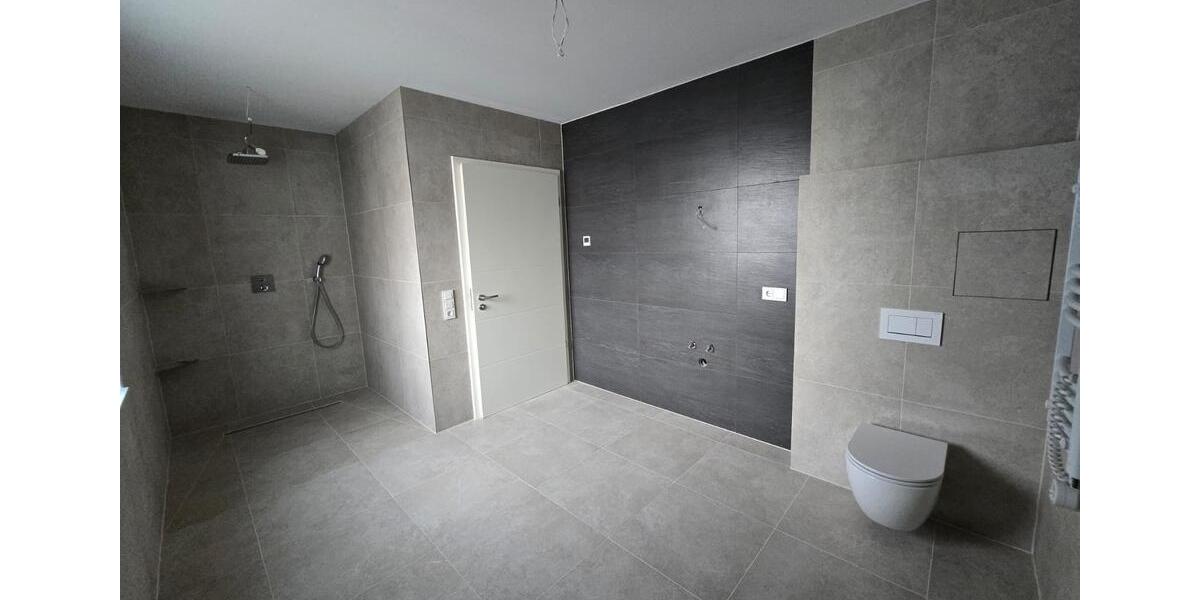 Moderne 3 Zimmer Wohnung Neubauwohnung mit Terasse 3 zimmer