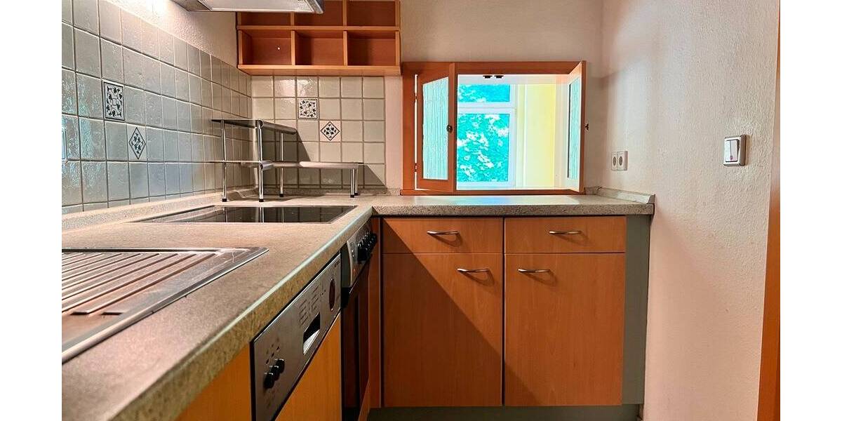 Etagenwohnung Plauen Westend - 2 Zimmer, 67 m&sup2;, 335&euro; | Angebot:26308225