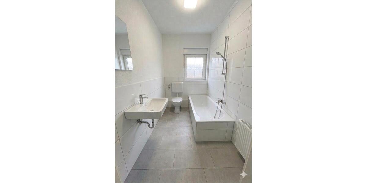 Etagenwohnung Altenstadt an der Waldnaab - 2 Zimmer, 63 m&sup2;, 600&euro; | Angebot:26123372