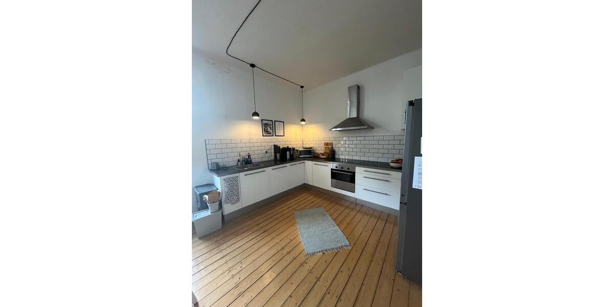 Wohnen auf Zeit Bielefeld Mitte - 5 Zimmer, 130 m&sup2;, 572&euro; | Angebot:26656279