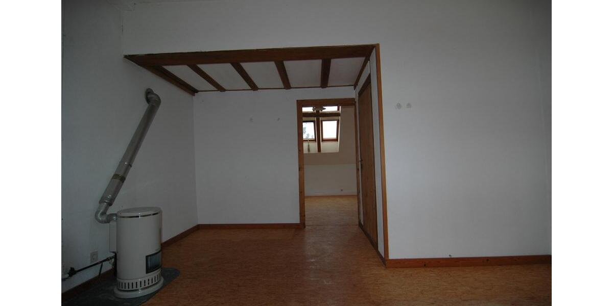 Dachgeschoßwohnung Aachen Aachen-Mitte - 3 Zimmer, 90 m&sup2;, 660&euro; | Angebot:25960086