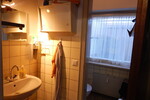 Gewerbefläche mit Parkplätzen direkt vor der Tür in 83404 Ainring, ab 01.11.2025 verfügbar
