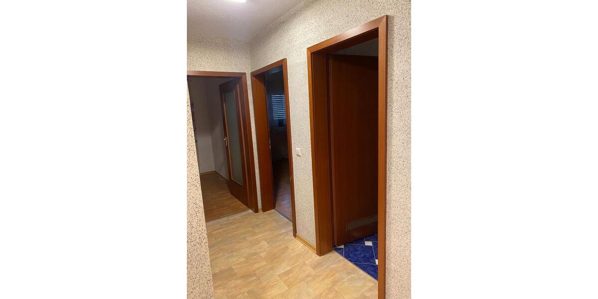 Etagenwohnung Künzelsau - 3 Zimmer, 79 m&sup2;, 850&euro; | Angebot:26578959