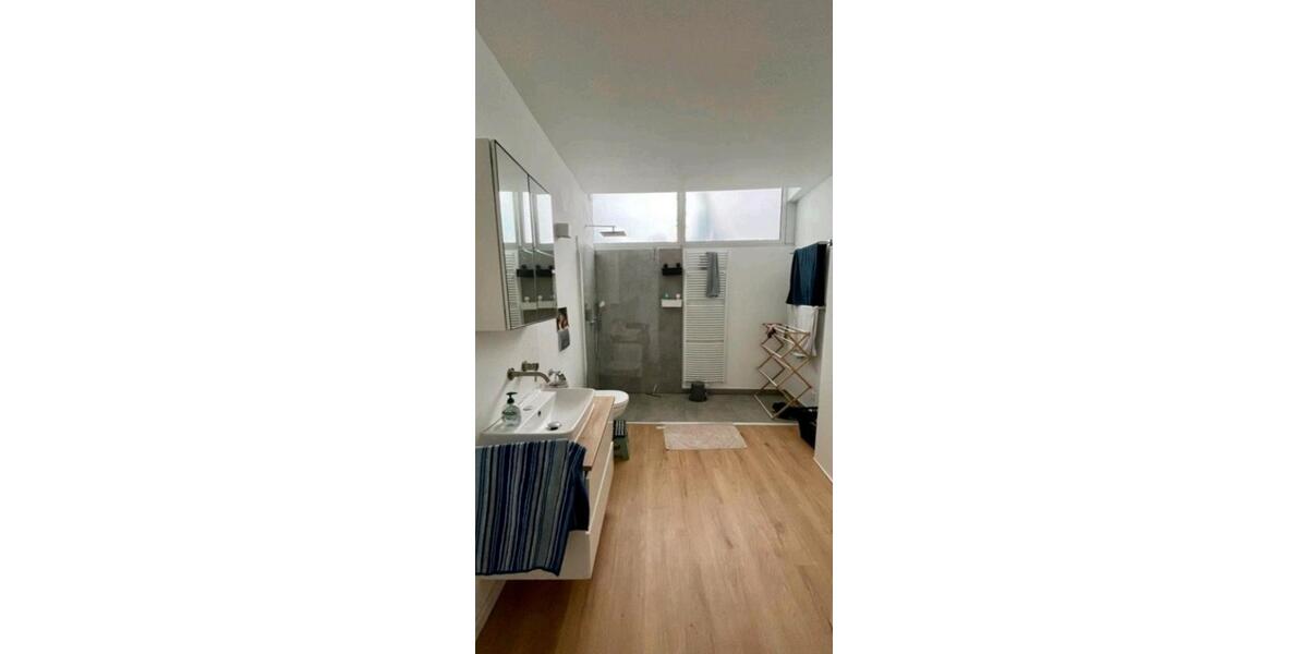 Erdgeschoßwohnung Darmstadt - 8 Zimmer, 17 m&sup2;, 650&euro; | Angebot:25958701